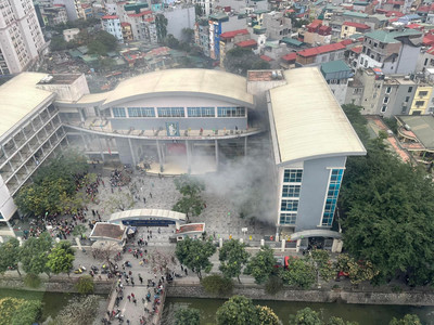 Cháy tại trường Tiểu học Yên Hòa giữa trưa